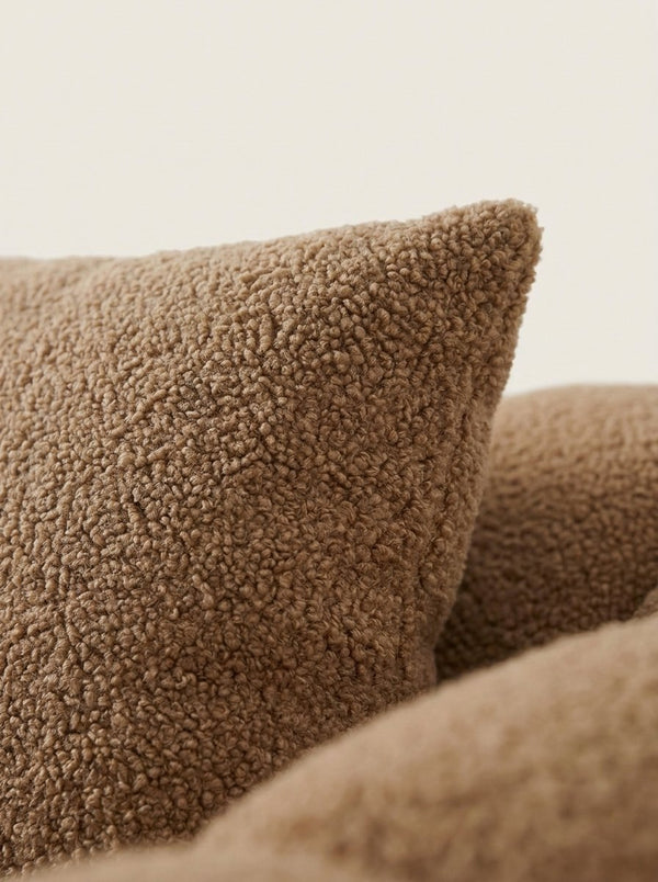 Canapé bouclette Luna caramel, détail du tissu bouclette