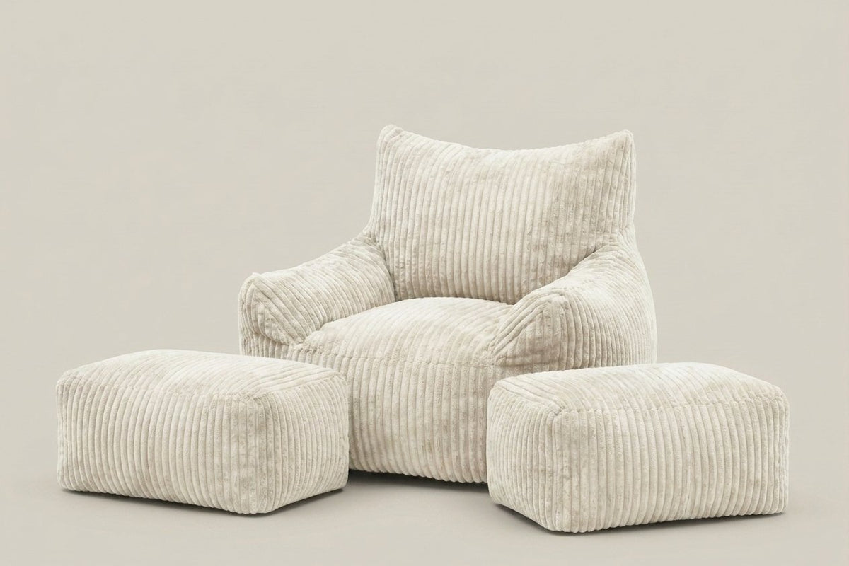 Pola blanc crème avec ottoman, vue de trois-quarts